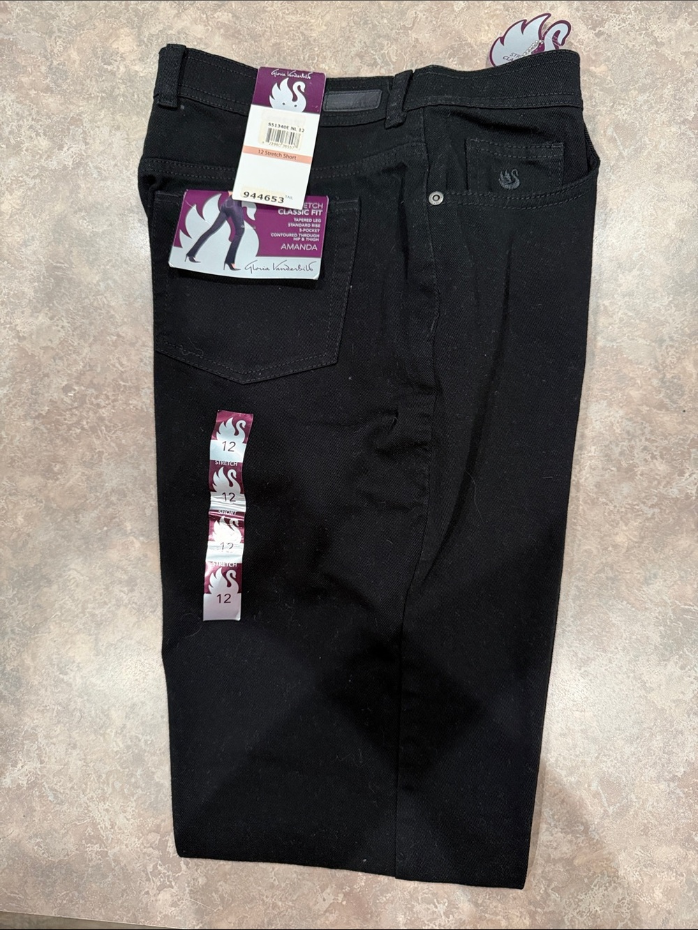 Gloria Vanderbilt “Amanda” Classic Fit Women’s Jeans - Black